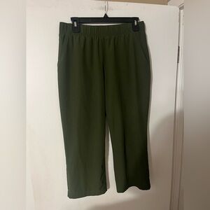 Women’s Duluth Trading Company Wide Leg Cropped Green Pull On Pants Size Small